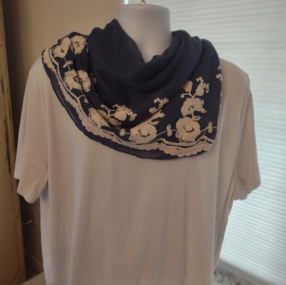 Infinity Scarf, with cream raised appliques on a navy background - Picture 5 of 6